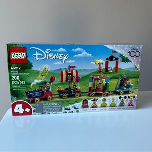 Brand new LEGO 43212 Disney Celebration Train